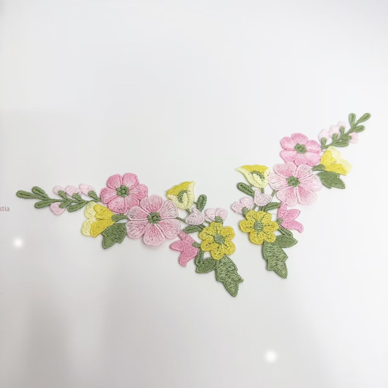 10 шт./лот 5,5*13 см розовый ж – обзор и цена Embroidery Yellow Flower